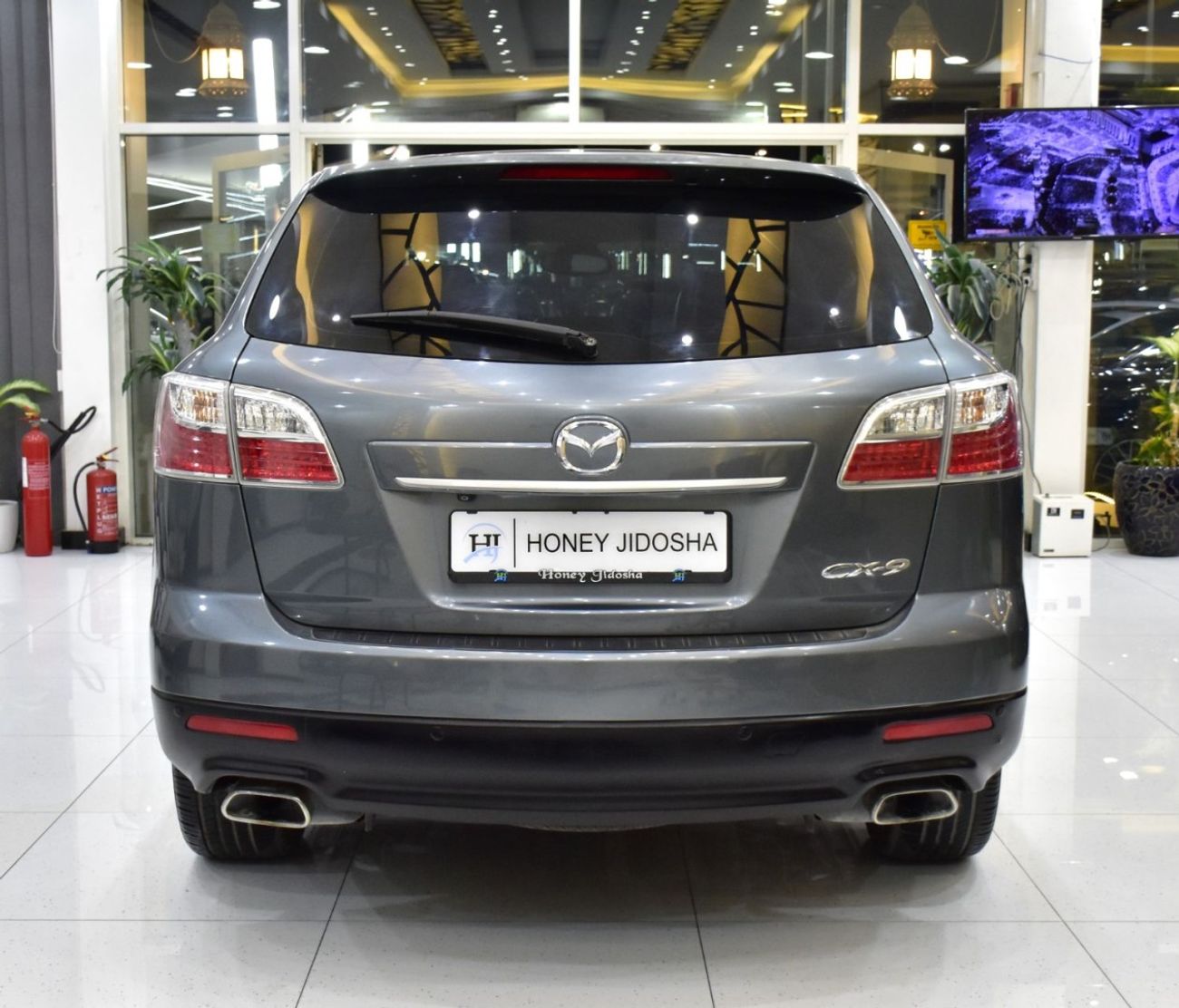 Mazda CX9 EXCELLENT DEAL for our Mazda CX-9 ( 2010 Model ) in Grey Color GCC Specs