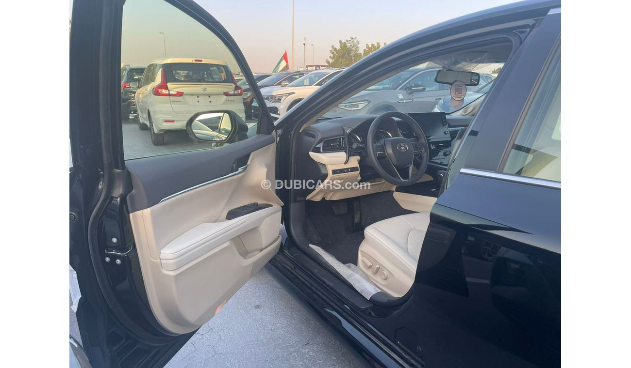 Toyota Camry 2022 CAMRY 2.5L GLEX (FULL OPTION)GCC