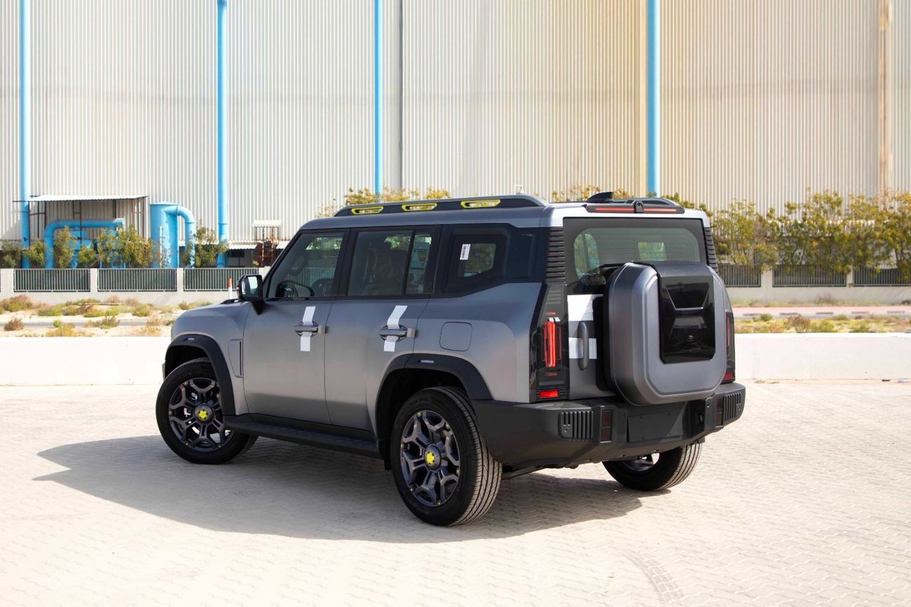 جيتور T2 جيتور T2 2.0 Luxury - فضي من الداخل بني صحراوي