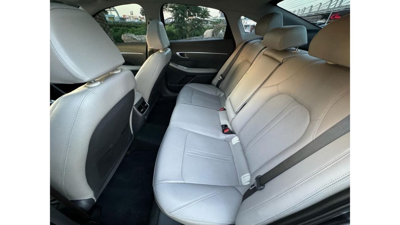 هيونداي سوناتا HYUNDAI SONATA 2020 GCC 2.5L FULL OPTIONS UNDER WARRANTY WITH AGENCY SERVICE CONTRAC