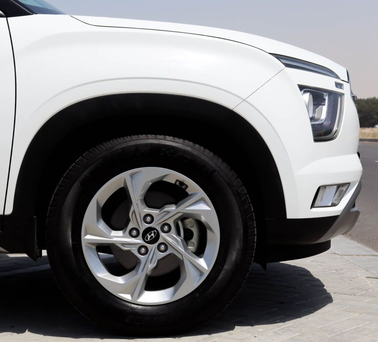 Hyundai Creta Base 1.6L Hyundai Creta 1.6 L 2023 Korean accident-free in excellent condition