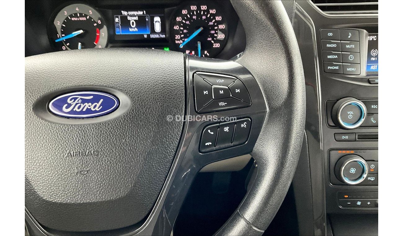 Ford Explorer XL / Standard