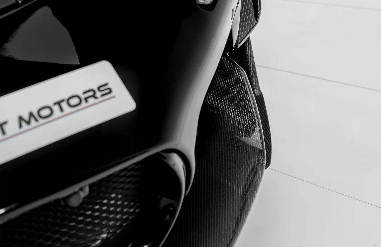 مازيراتي MC20 3.0 L Twin-Turbocharged V6 Engine