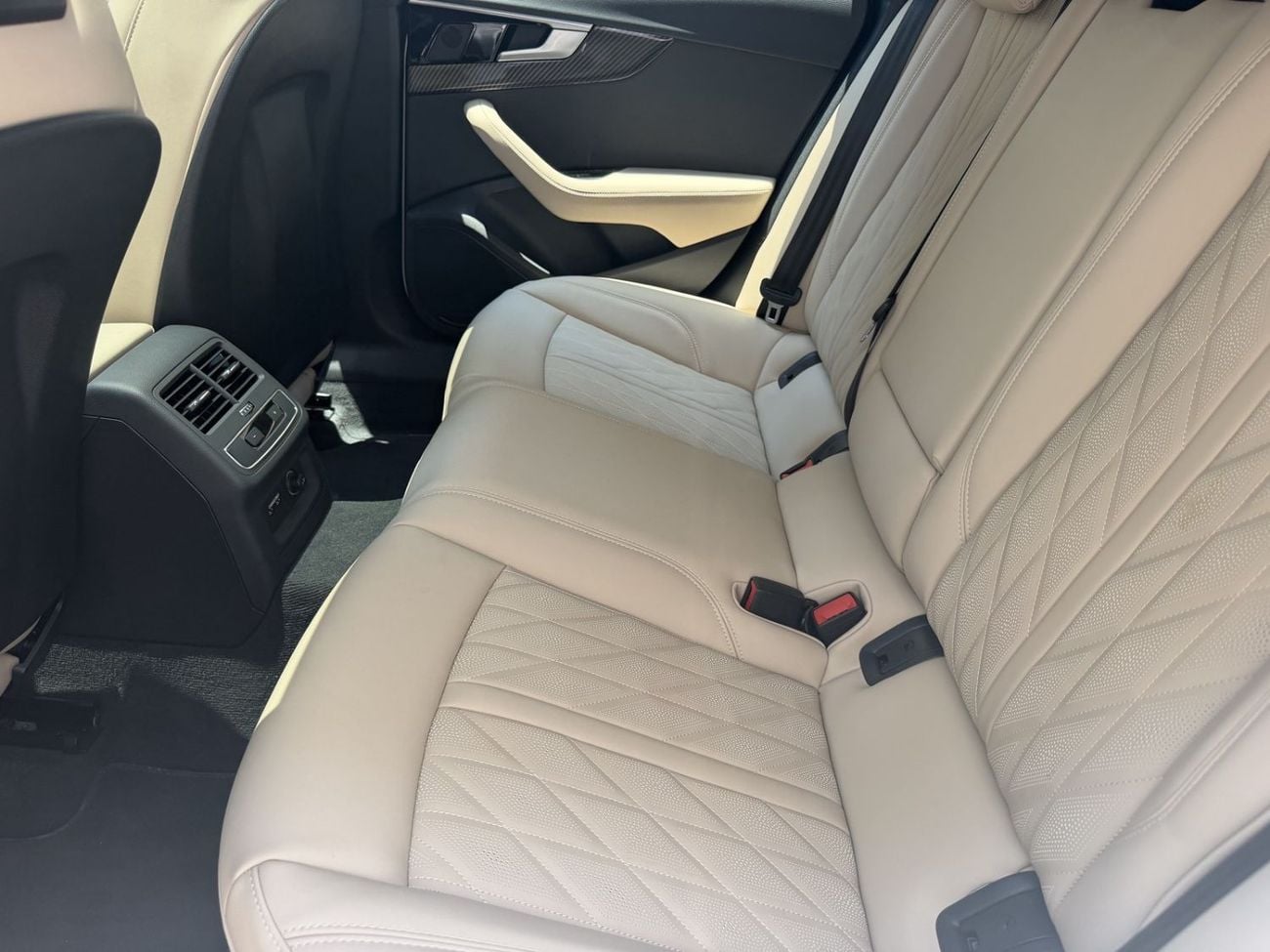 Audi A5 40 TFSI ADVANCED SPORTBACK
