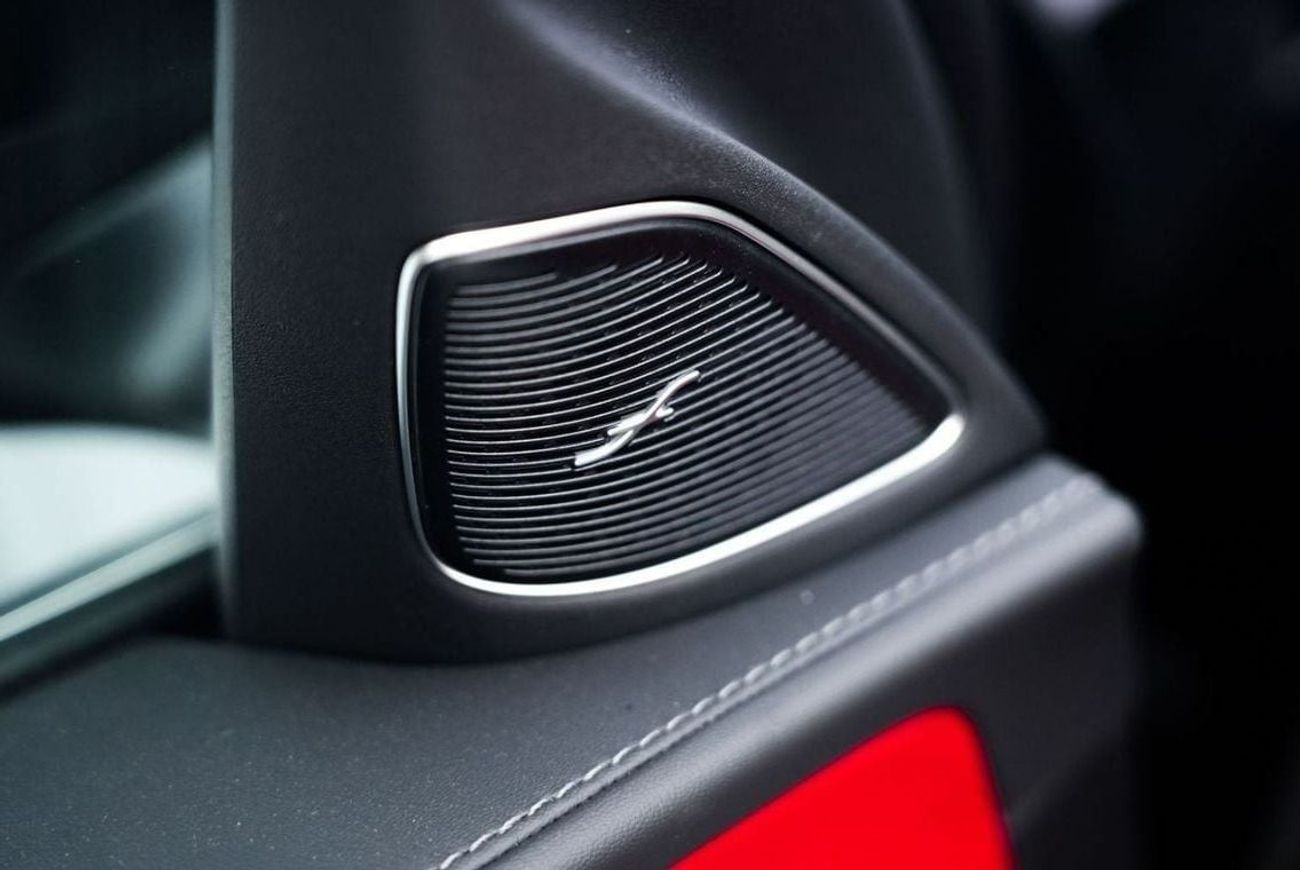 Mercedes-Benz C 200 Mercedes-Benz C 200 Premium Plus | 2025 GCC 0km | Agency Warranty | AMG Package | 360 View