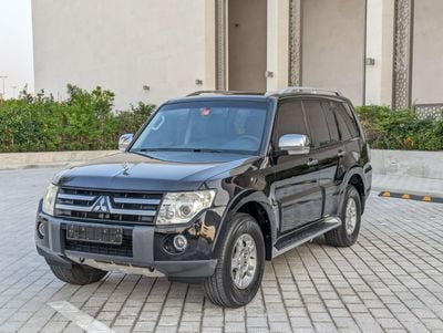 Mitsubishi Pajero Mitsubishi Pajero 2008 LHD black