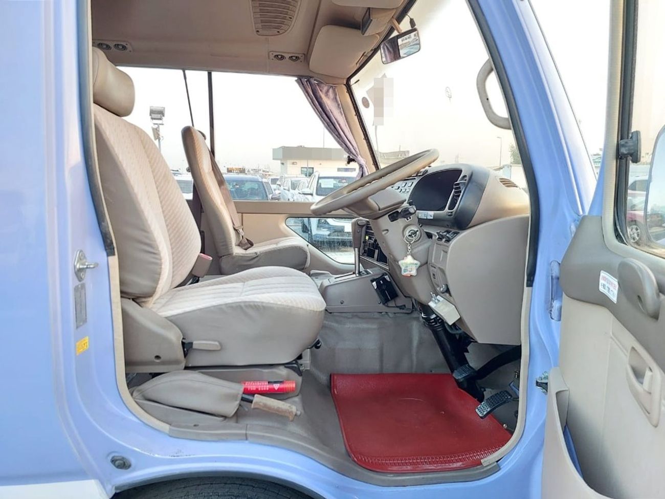 Toyota Coaster TOYOTA COASTER BUS RHD 1997 MODEL 4.1 L DIESEL AUTOMATIC(PM02631)