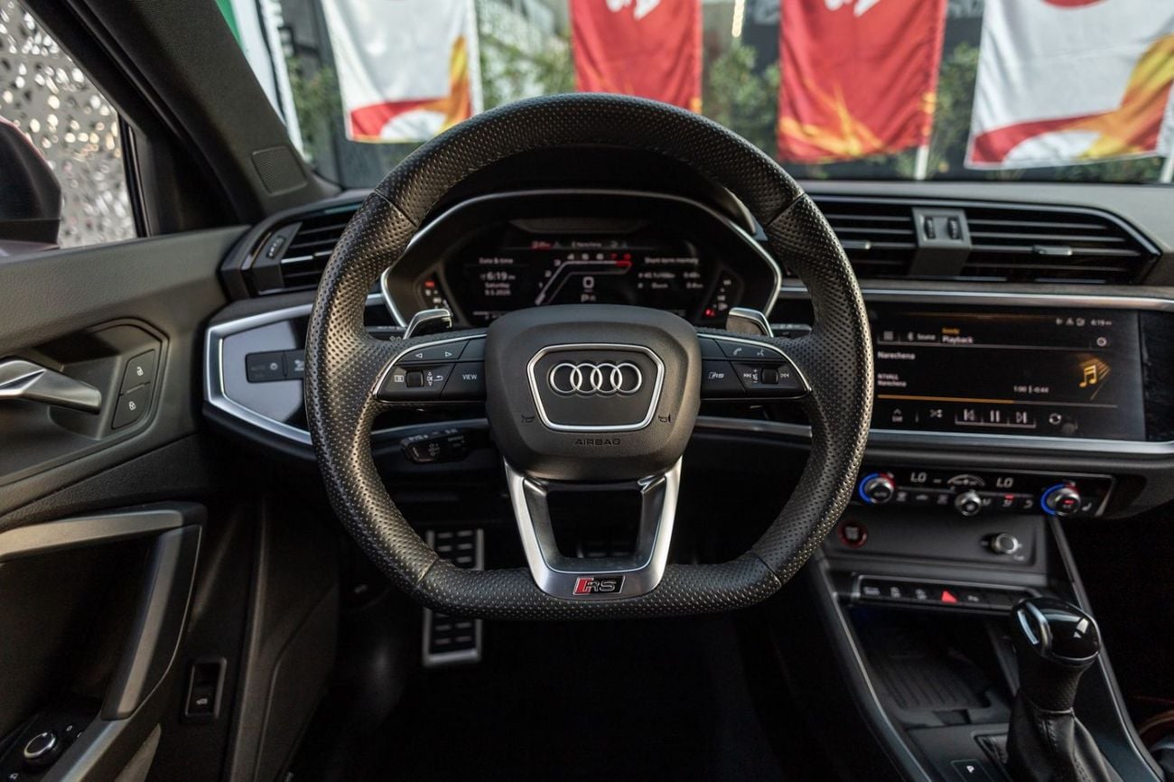 أودي RSQ3 Sportback TFSI quattro 2.5L Audi RS Q3 Sportback TFSI Quattro S-Tronic 2024 GCC | Agency Warranty | Service Contract