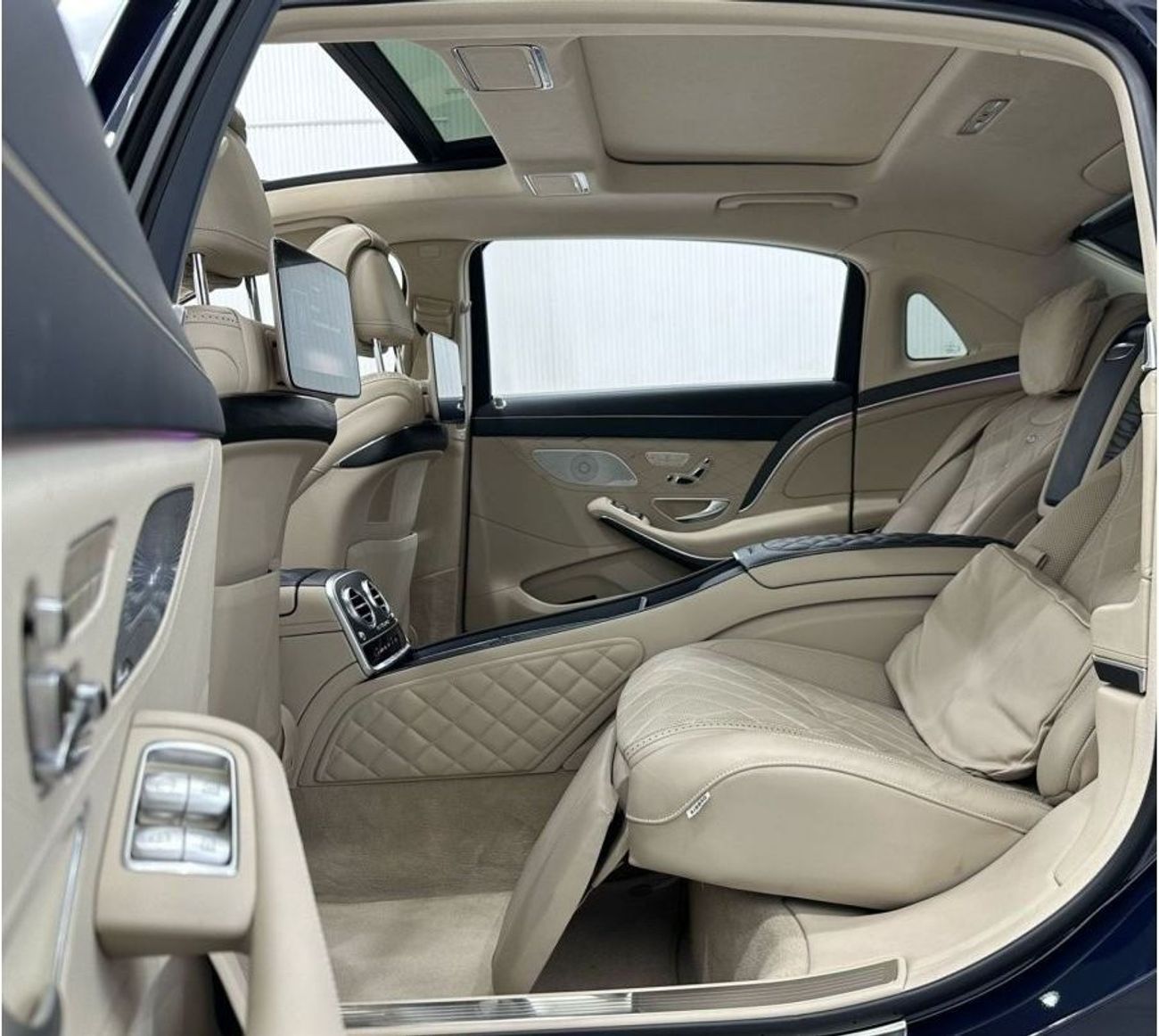 Mercedes-Benz S 560 Std 2018 Mercedes Maybach S560, Warranty, Service History, Fully Loaded, Very Low Kms, Euro Specs