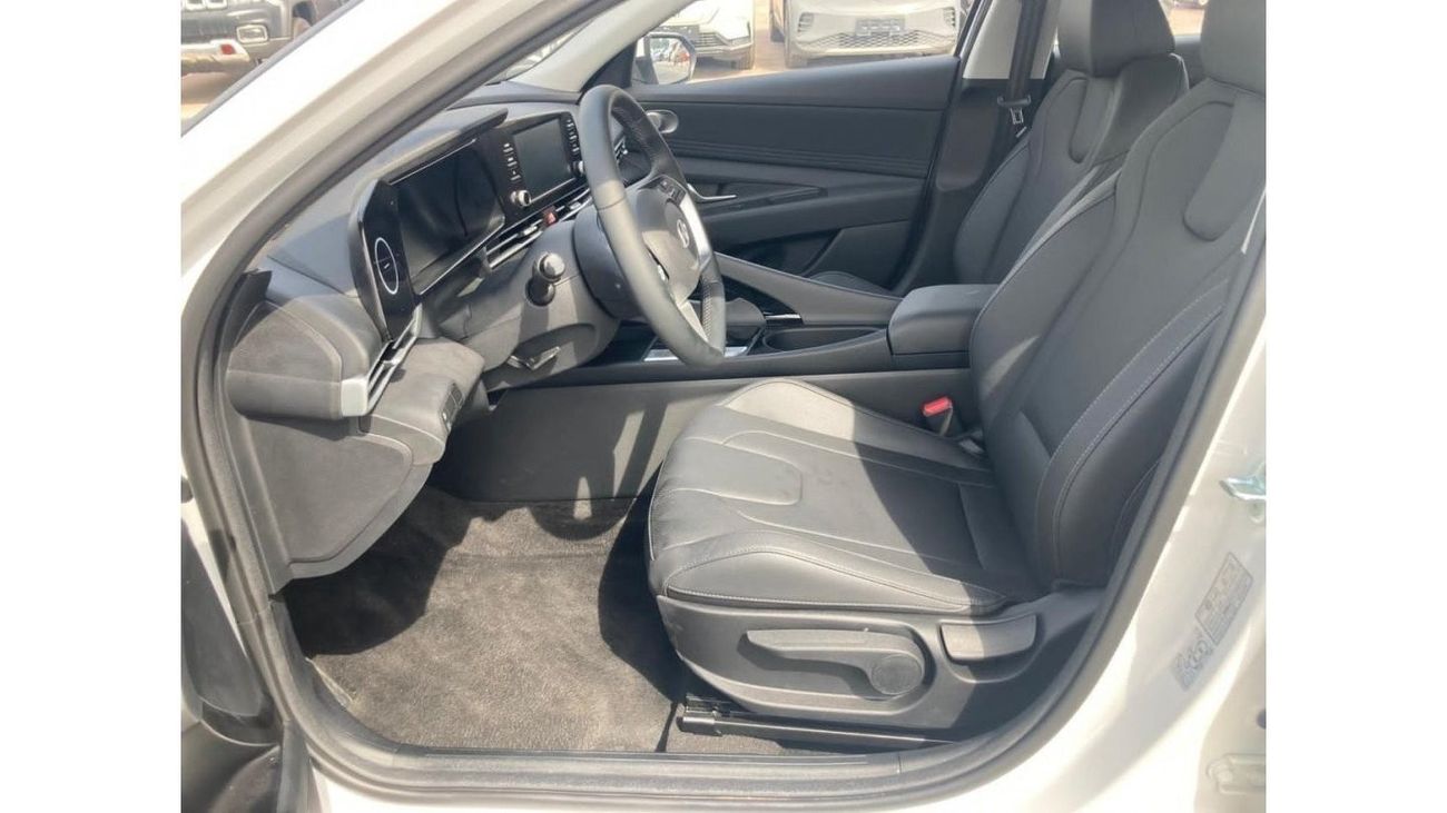 Hyundai Elantra HYUNDA ELENTRA 1.5L MY2024