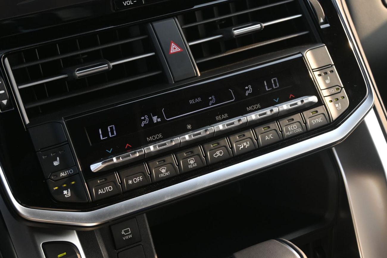 Toyota Land Cruiser VXR 3.5L Toyota Land Cruiser VX-R 3.5L TwinTurbo V6, 4WD