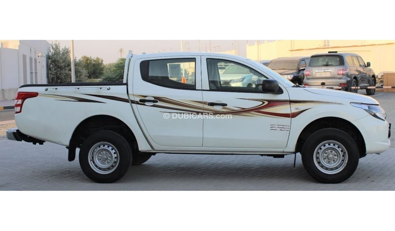 ميتسوبيشي L200 ميتسوبيشي L200 2018 خليجي فورويل بحالة ممتازة بدون حوادث نظيفه جدا من الداخل والخارج