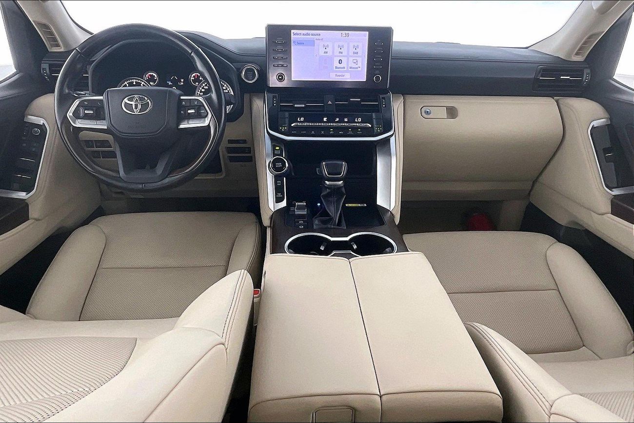 Toyota Land Cruiser GXR | National Day Celebration | Guaranteed Warranty | 0 Down Payment