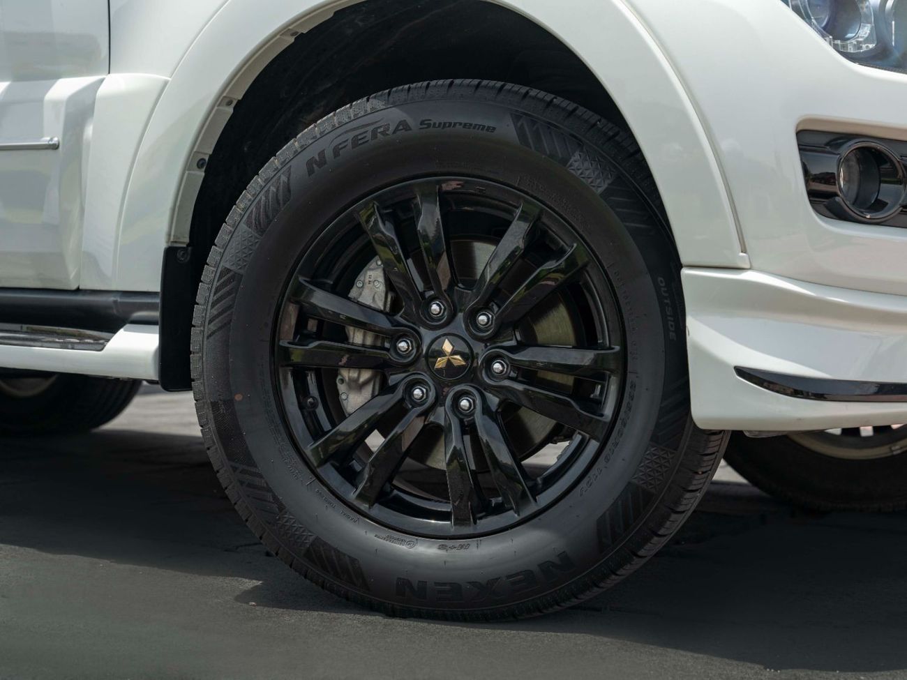 ميتسوبيشي باجيرو AED 1,730 PM • PAJERO 3.8 SIGNATURE EDITION • ONLY 25,000 KM • GCC SPECS • PRISTINE CONDITION