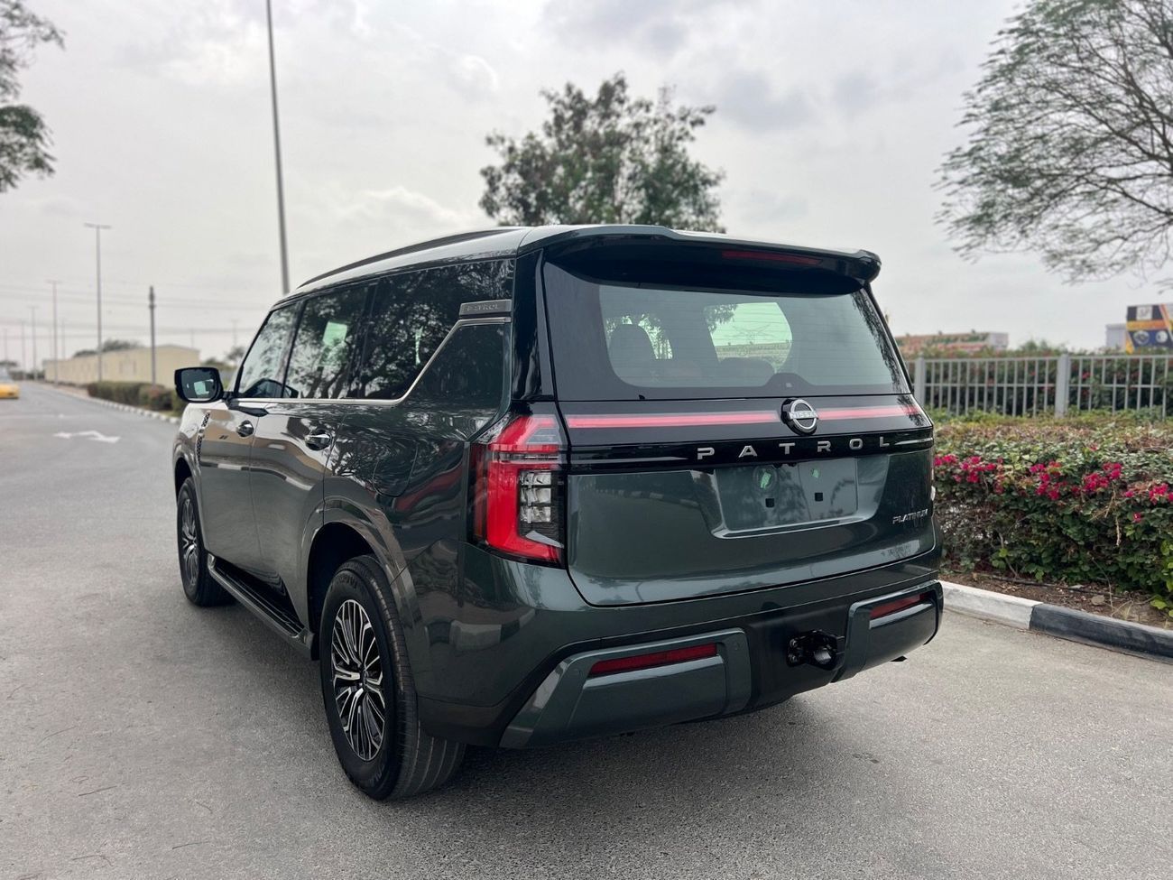 نيسان باترول SE PLATINUM