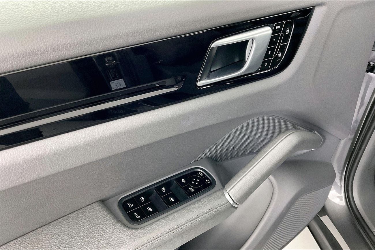 Mitsubishi ASX GLX Lowline | 1 year free warranty | 0 Down Payment