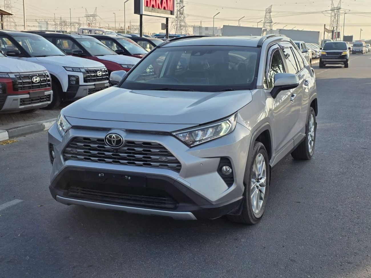 تويوتا راف ٤ EXPORT ONLY 2.0 ENGINE PETROL ENGINE 2WD FULL OPTION RAV4 CRUISER
