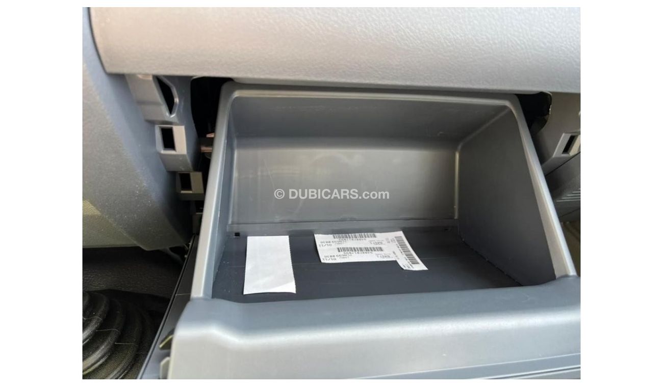 Toyota Land Cruiser 70 TOYOTA LC HTOP HZJ76 4.2 V6