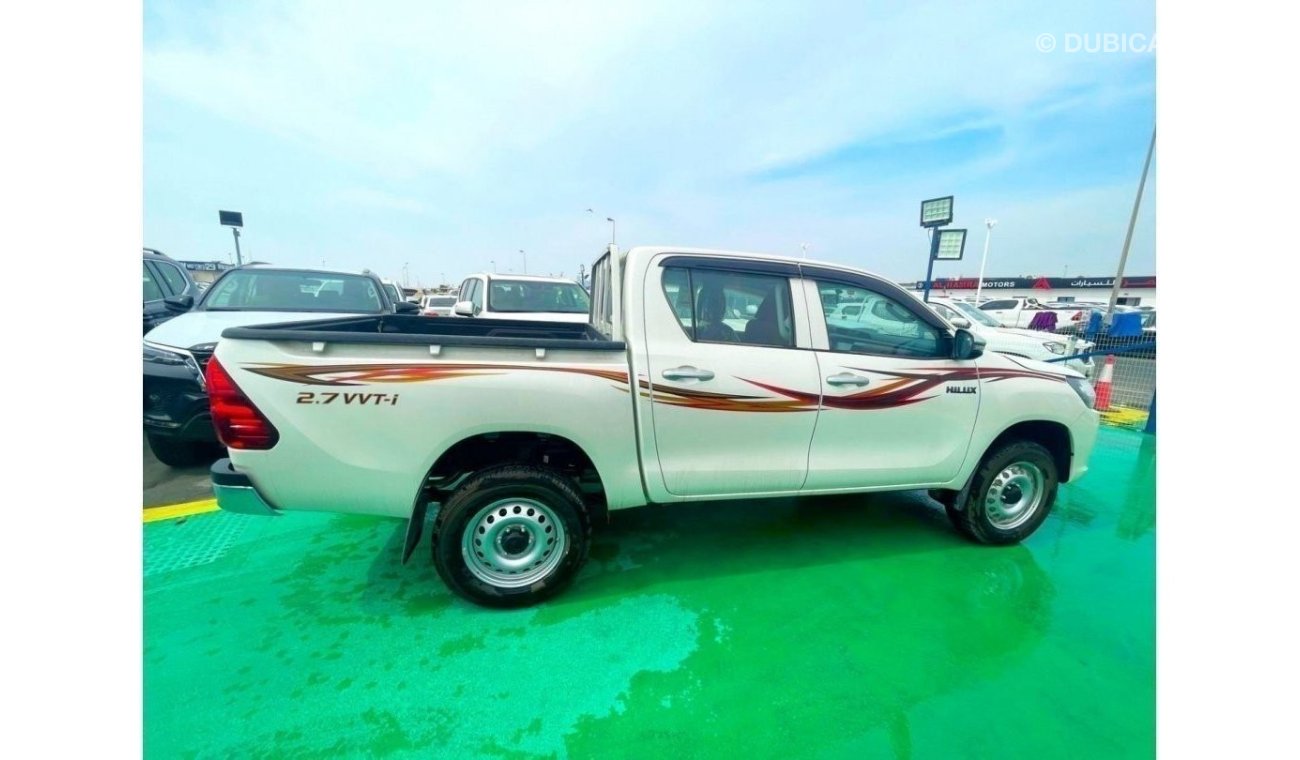 Toyota Hilux 2.7 L // 4X4 // BASIC OPTION // 2023