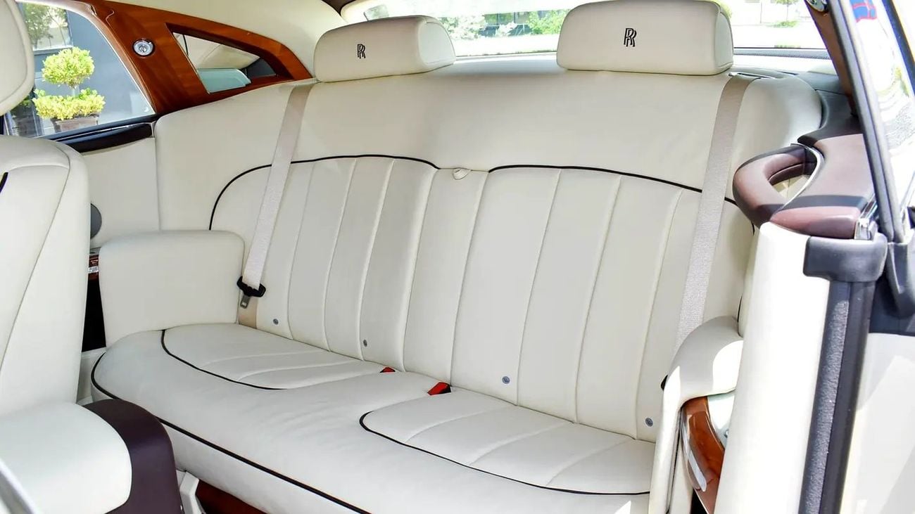 رولز رويس فانتوم Coupe - GCC - Brand - Fully Loaded - Hard to find!