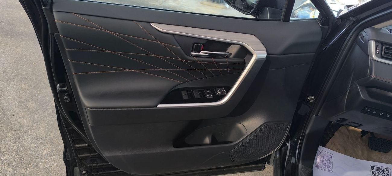 تويوتا راف ٤ TOYOTA RAV 4 HYBRID E-FOUR