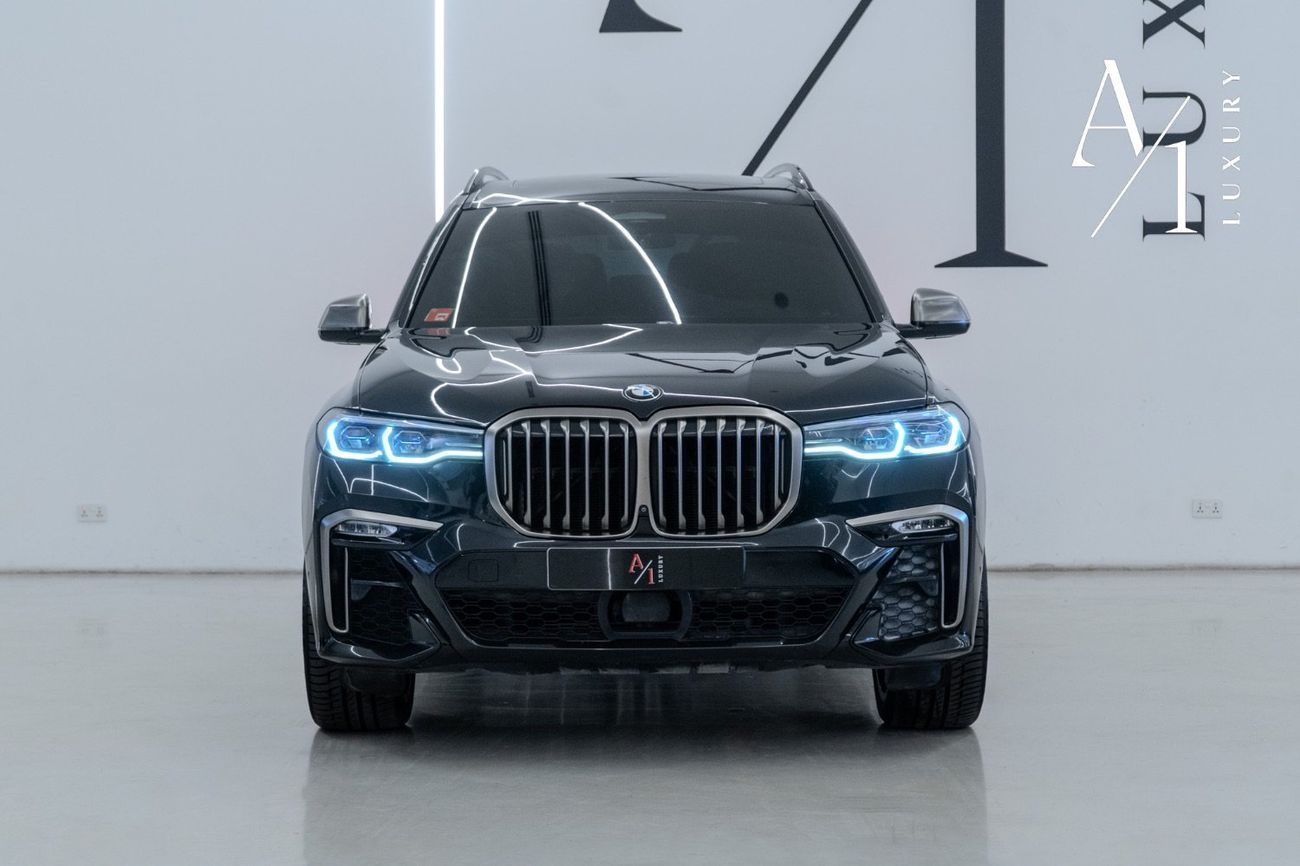 بي أم دبليو X7 M50i 4.4L (530 HP) 2022 BMW X7, Comes with Warranty, Service Contract Full Service History, GCC Spec