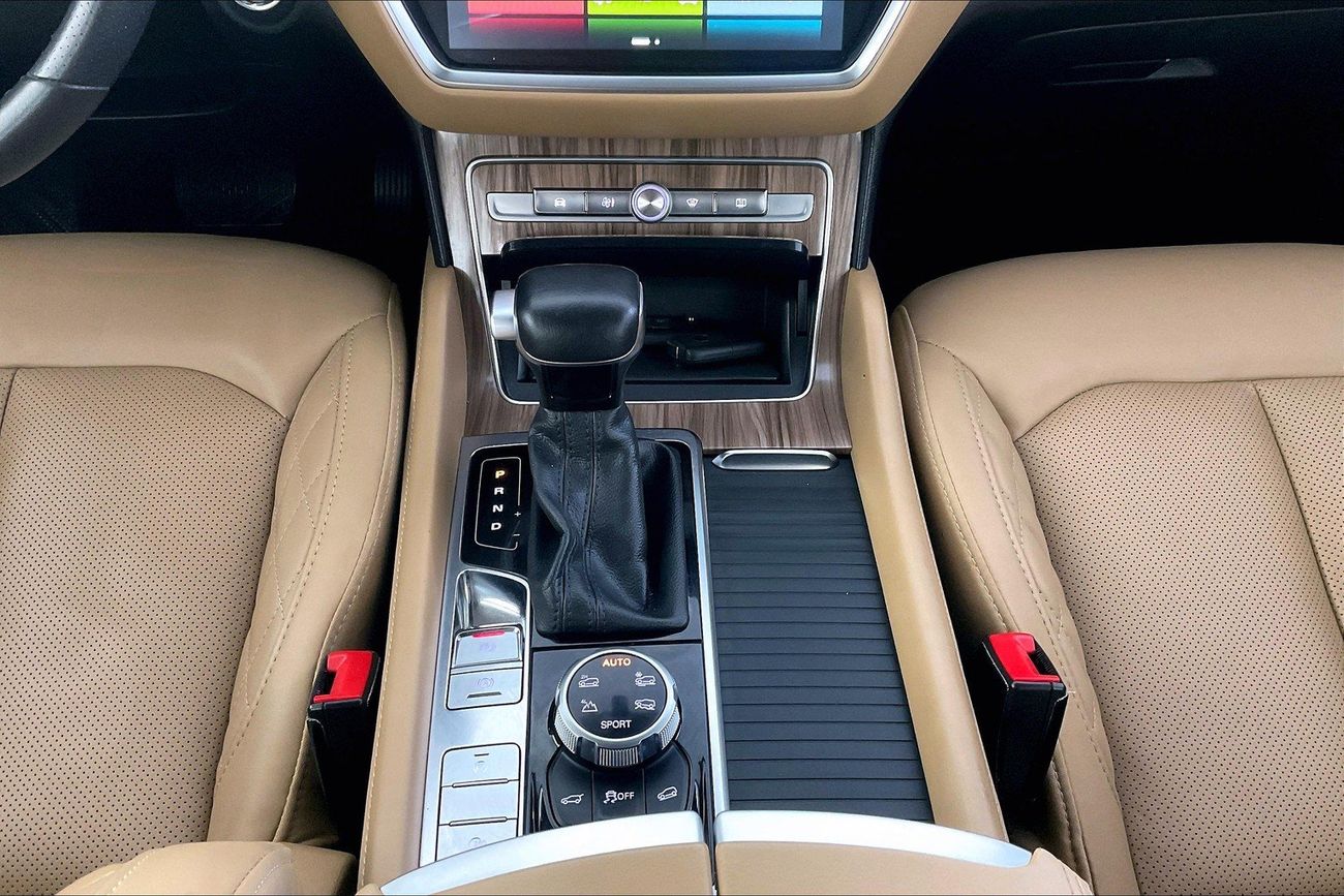 أم جي RX8 Luxury | شامل الضمان | 0 ﺪﻔﻋﺓ ﺃﻮﻟﻯ