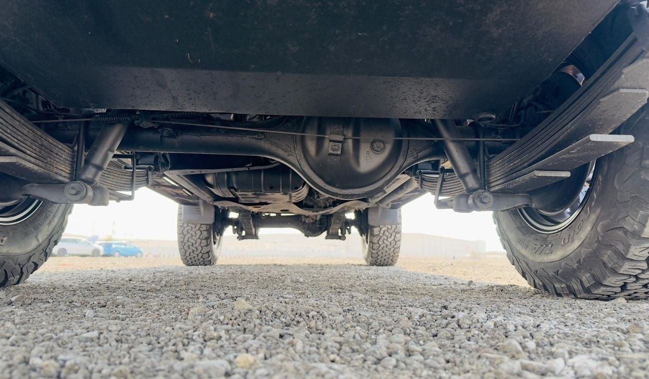 تويوتا لاند كروزر 70 HARDTOP | RHD | 4.2L DIESEL ENGINE | (MT) | AIR SNORKEL | 12 SEATERS | 1995