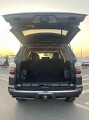 Toyota 4Runner 2018 Toyota 4Runner Limited Edition Full Option 4.0L V6 - AWD 4x4 Push Start & Sunroof - 35,000 Mile