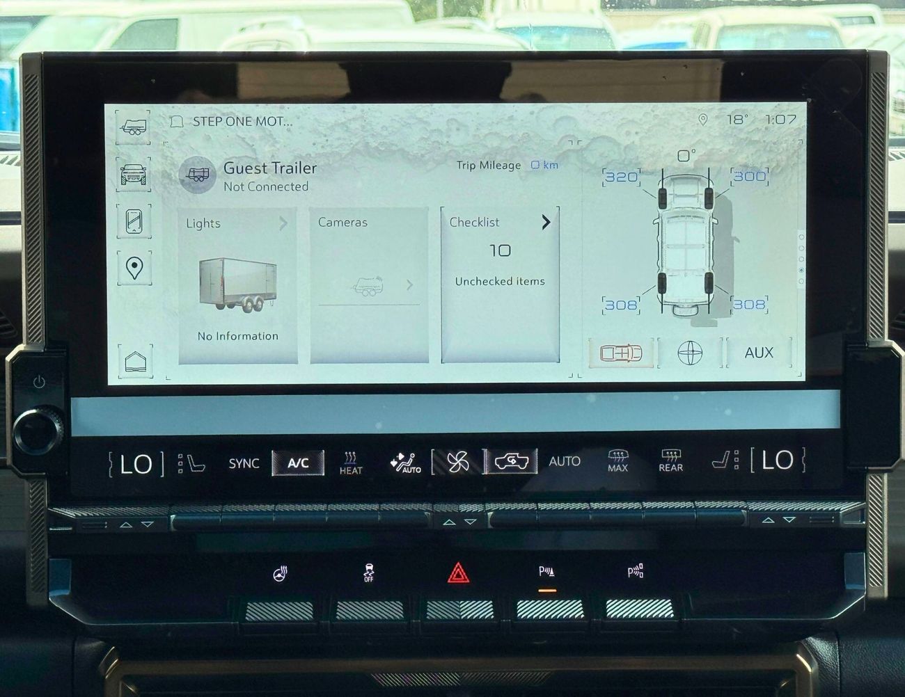 GMC Hummer EV FIRST EDITION  1.5L / ELECTRIC / 360* CAMERA / PANORAMIC ROOF (CODE # 69055)