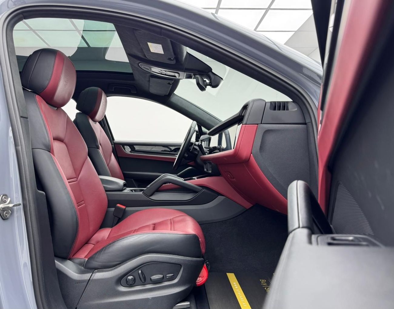 Porsche Cayenne S 2024 Porsche Cayenne S, Porsche Warranty+Full Service History, GCC