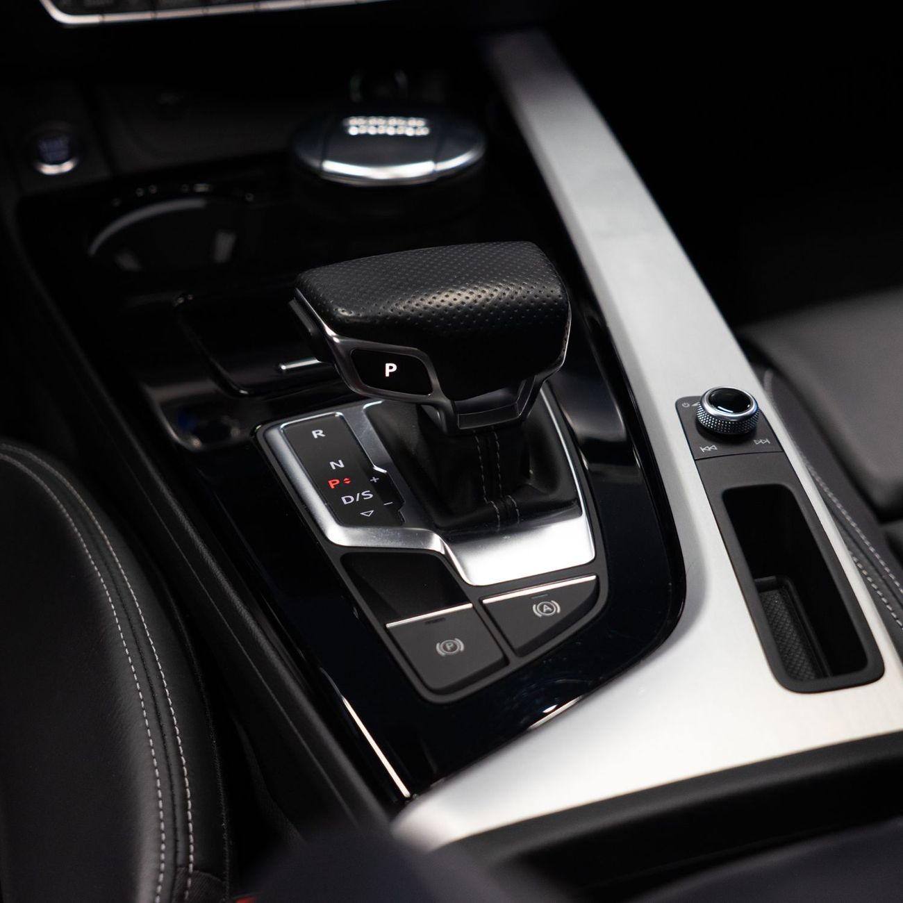 Audi A5 AED 2,969 pm • 0% Downpayment • Audi A5 45TFSI S-line • Agency Warranty And Service Package