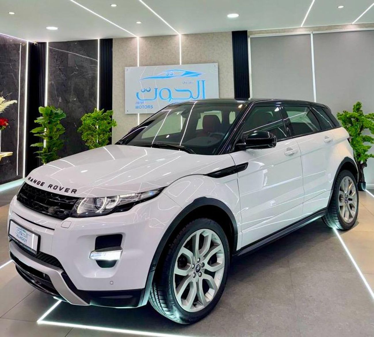لاند روفر رانج روفر إيفوك Dynamic Plus 2.0L (5 Door) BEST RANGE ROVER EVOQUE || GCC || TOP RANGE || FREE ACCIDENTS || PANORAMI