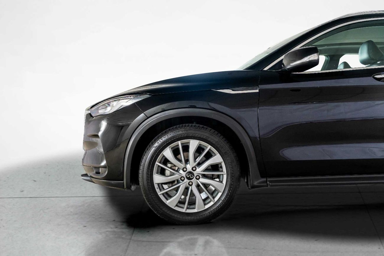 Infiniti QX50 LUXE 2.0