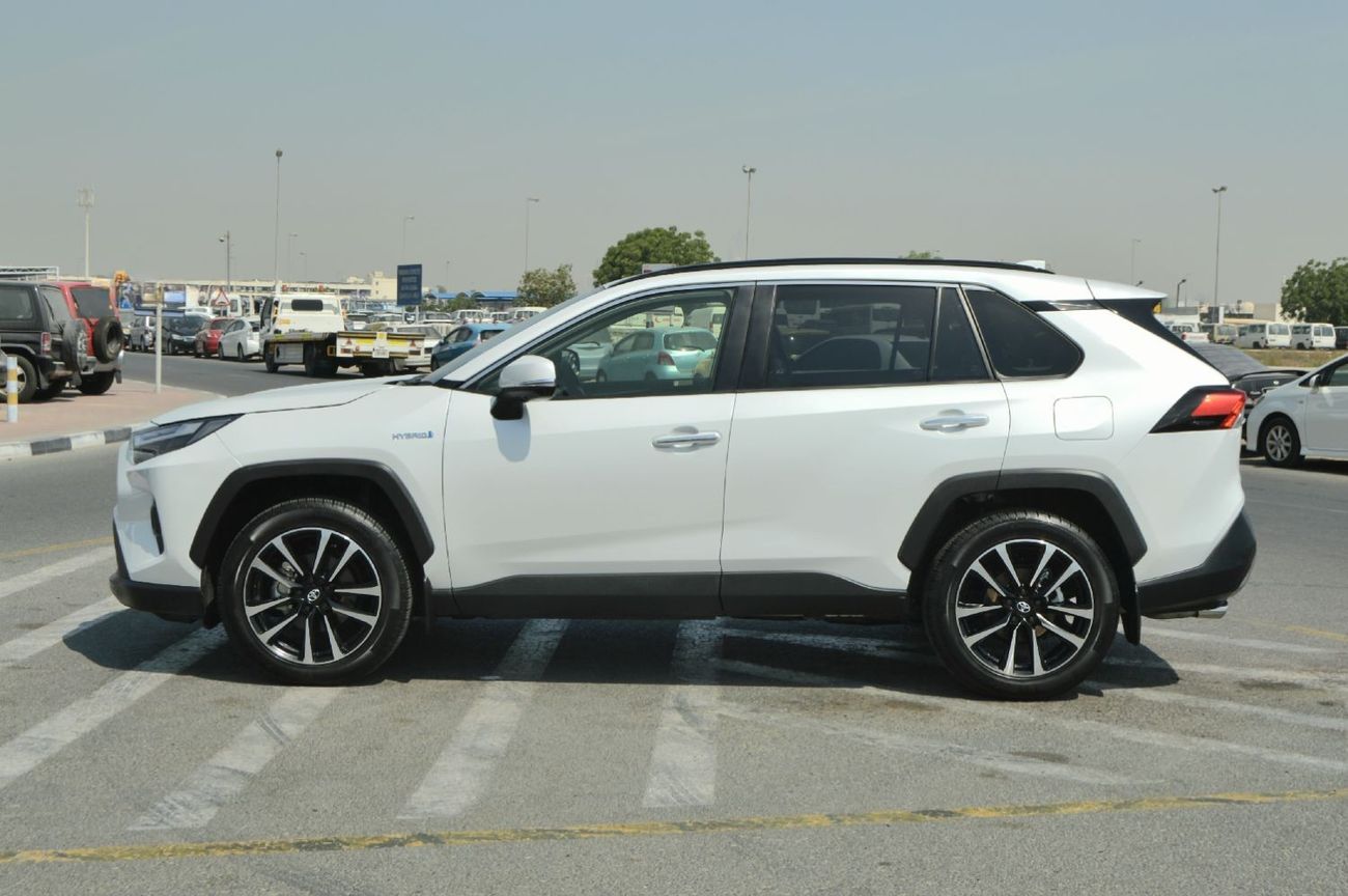 Toyota RAV4 2.5L Hybrid/ Petrol Full option