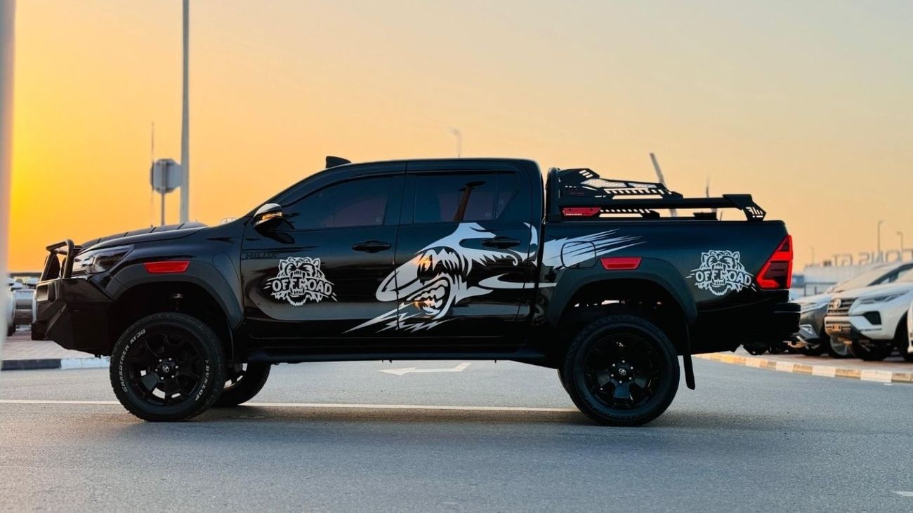 Toyota Hilux DOUBLE CABIN | PREMIUM BULL BAR WITH LED FOCUSED LIGHTS | 2.8L DIESEL | RHD | 2022