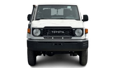 Toyota Land Cruiser Pick Up Toyota Land Cruiser 79 4.0L 4x4 P DC MT