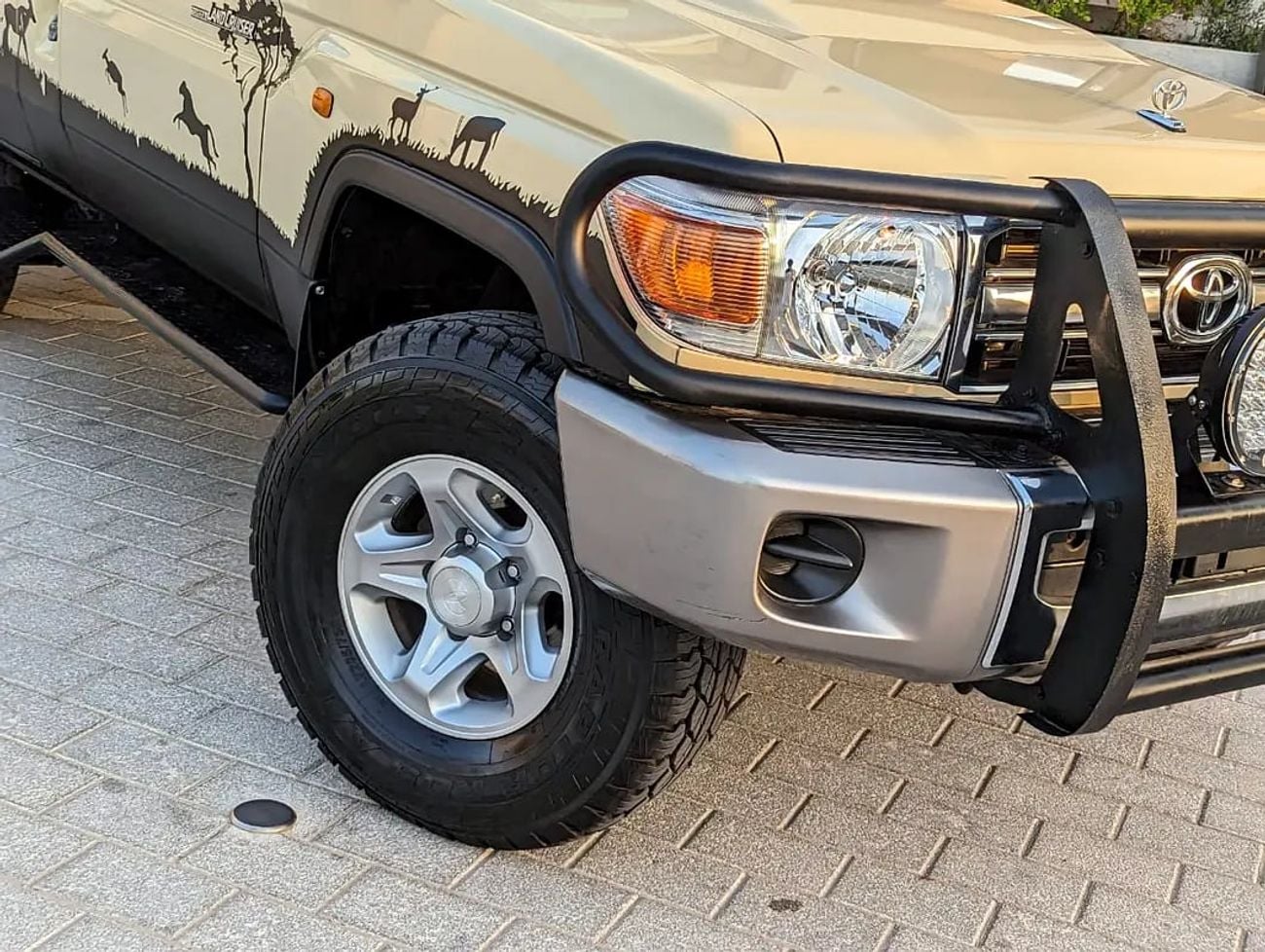تويوتا لاند كروزر 70 LC 78 Base LAND CRUISER MODIFIED TO SAFARI TRUCK GCC IN EX
