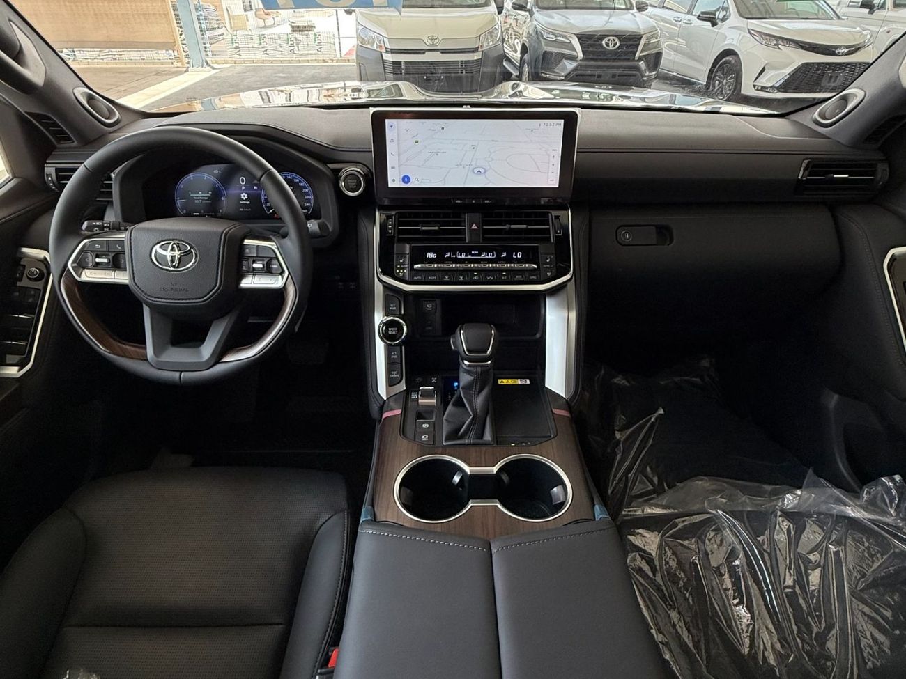 Toyota Land Cruiser VX 4.0 V6 FULL OPTION **EXPORT ONLY**التصدير فقط خارج الخليج***