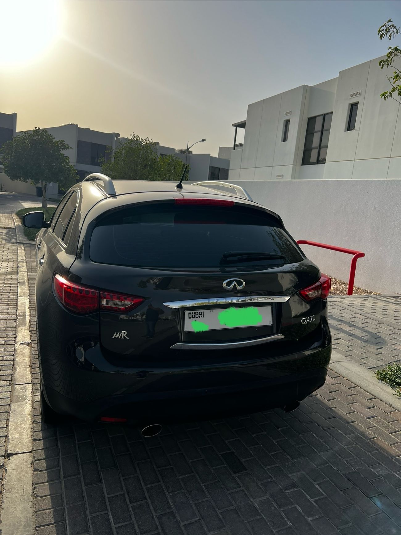 Infiniti QX70 Luxe Sensory