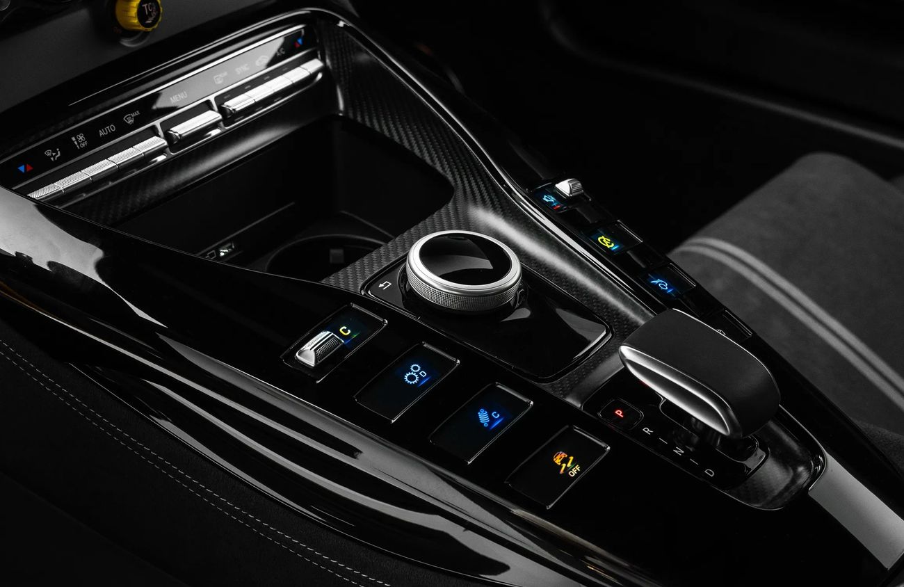 مرسيدس بنز AMG GT 4.0L V-8 Bi-Turbo Engine