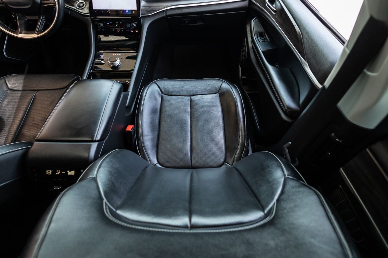 جيب جراند شيروكي L Limited 3.6L