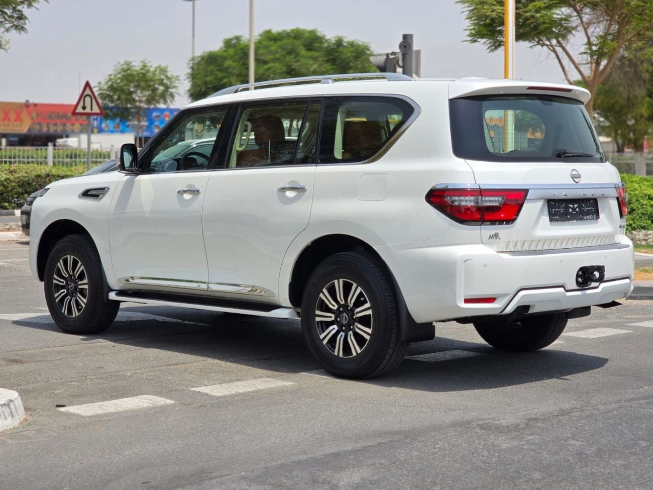Nissan Patrol SE TITANIUM 2022 GCC LOW MILEAGE FULL SERVICE HISTORY SINGLE OWNER WITH AGENCY WARRANTY IN MINT CONDITION