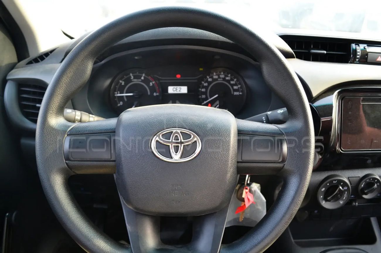 Toyota Hilux TOYOTA HILUX SC 2.4L 4X2 M/T (DIESEL) MY24