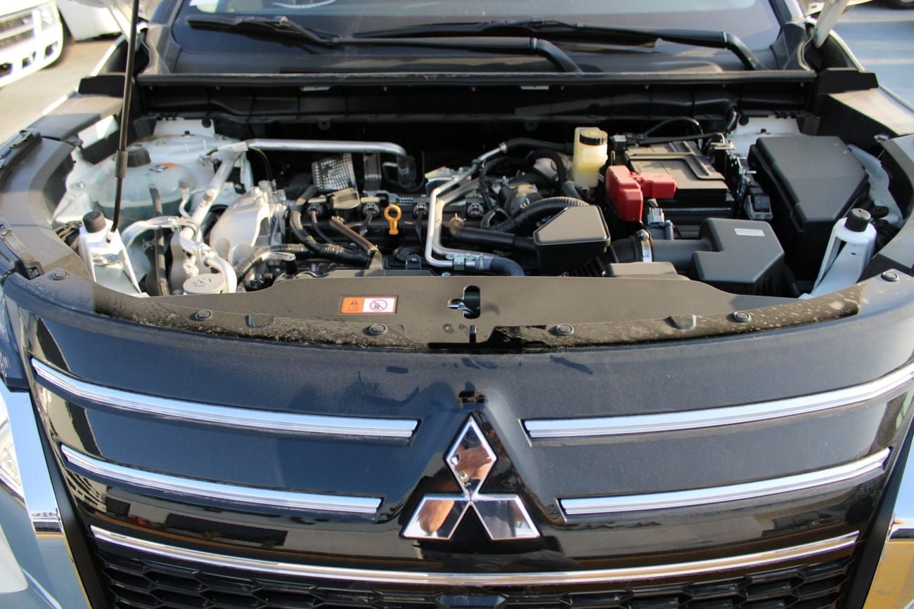 ميتسوبيشي آوتلاندر Mitsubishi Outlander 7-Seater H-Line 2.5L 4WD | Brand New | Export Only |