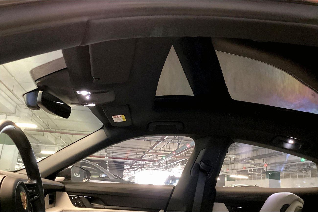 بورش تايكان Taycan | National Day Celebration | شامل الضمان | 0 ﺪﻔﻋﺓ ﺃﻮﻟﻯ