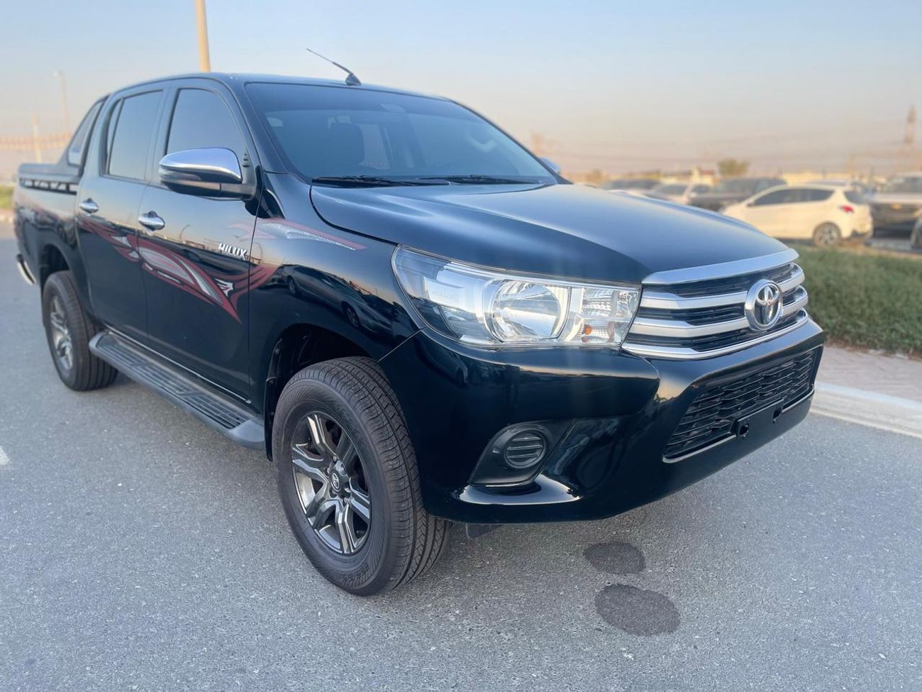 Toyota Hilux GLX PETROL HILUX 2.7L LEFT HAND DRIVE FOR EXPORT ONLY