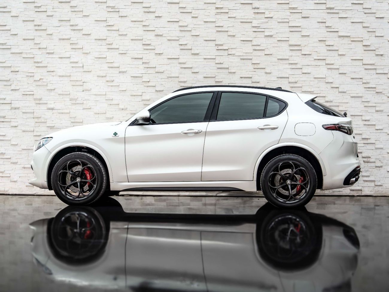 ألفا روميو ستيلفيو Quadrifoglio 2.9L (503 HP)