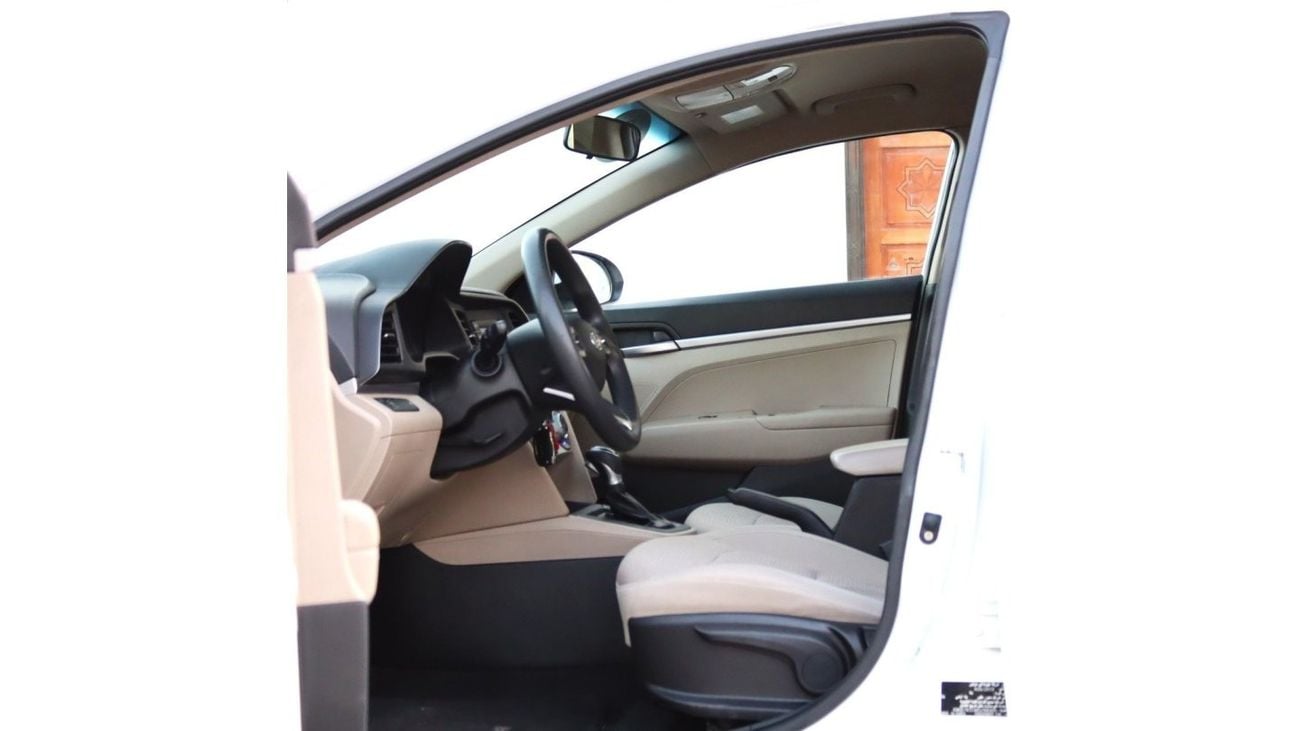 Hyundai Elantra GLS 2019 (GCC ) very good condition without accident