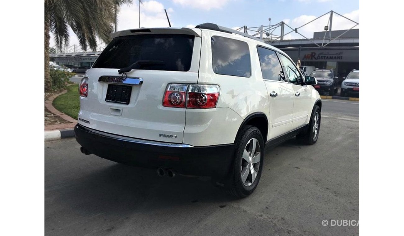 جي أم سي أكاديا GMC ACADIA - AWD - 2011 - FULL OPTION - GOOD CONDITION